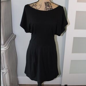 Forever 21 Defined Waist Short Sleeve Dress